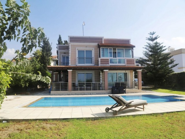 3+1 villa in catalkoy, girne