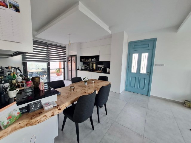 3+1 Bungalow direkt am Meer zu verkaufen, Alagadi, Kyrenia