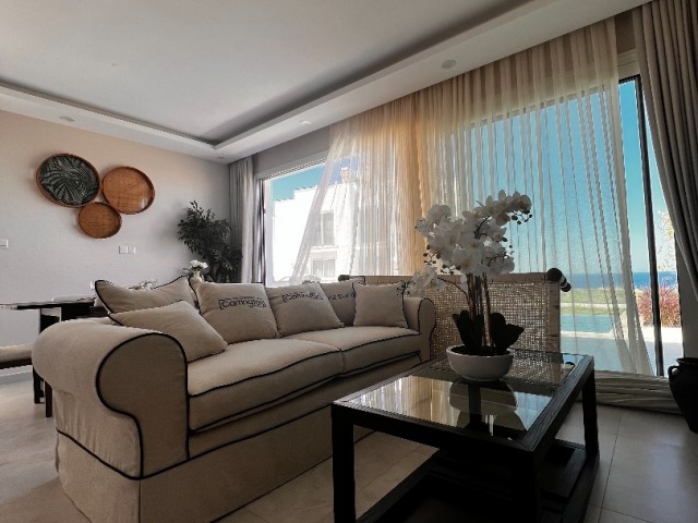 SEA FRONT Marvelous 3+1 Flat with private pool