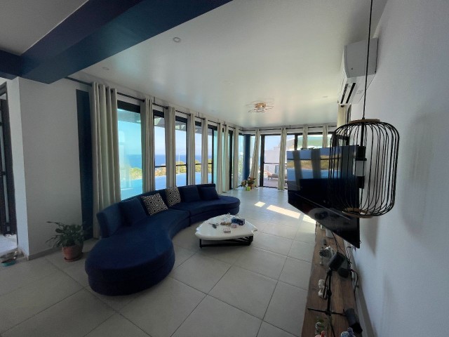 Satılık  3+1 Villa /Full Eşyalı Girne Esentepe