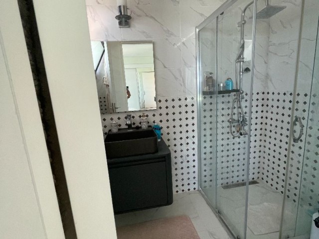 Satılık  3+1 Villa /Full Eşyalı Girne Esentepe