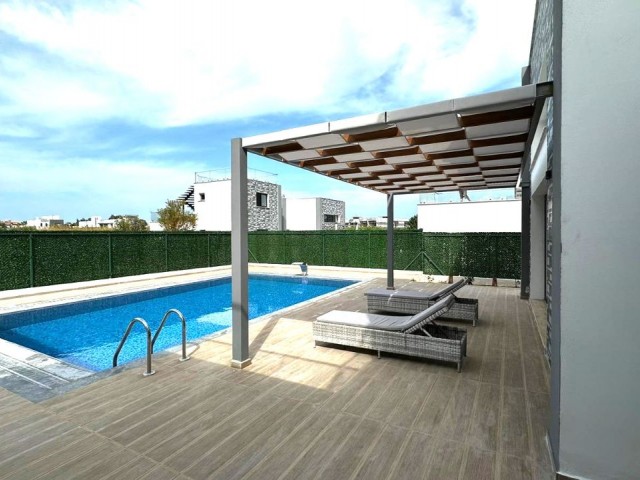 Villa mit privatem Pool zum Verkauf in der Region Karşıyaka