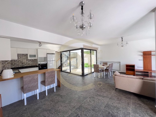 Satılık 3+1 ikiz villa Bellapais, Girne. TEK YETKILI