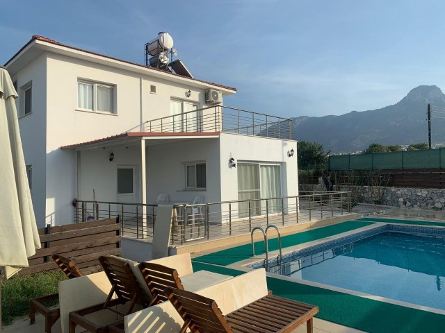 3+1 Villa zur Tagesmiete in Kyrenia Çatalköy