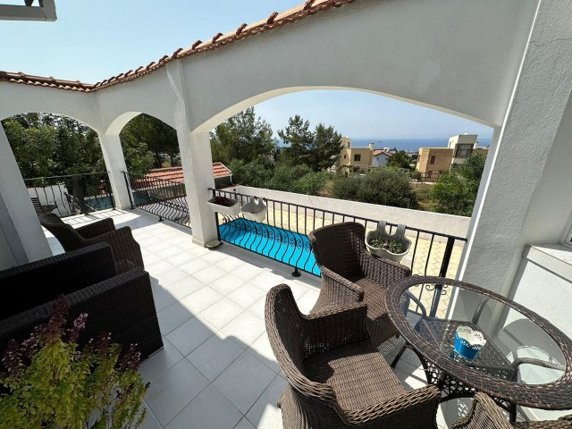 Kyrenia Edremit 3+1 Villa zu vermieten / mit privatem Pool