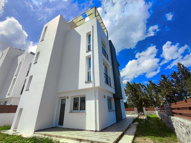 Satlık 3+1 Panaromik Manzaralı Villa (84 Ayda %40 Faizsiz Taksit) Karaoğlanoğlu, Girne, Kuzey Kıbrıs