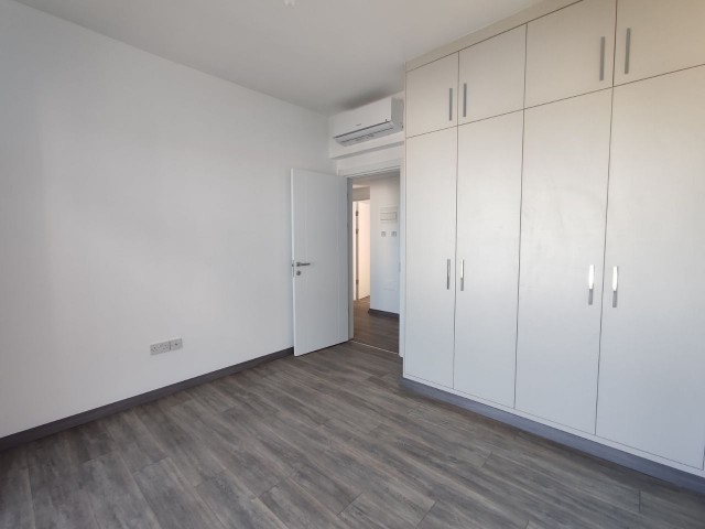 Girne   Alsancak Bölgesinde  Satlık 3+1 Ikiz Villa 