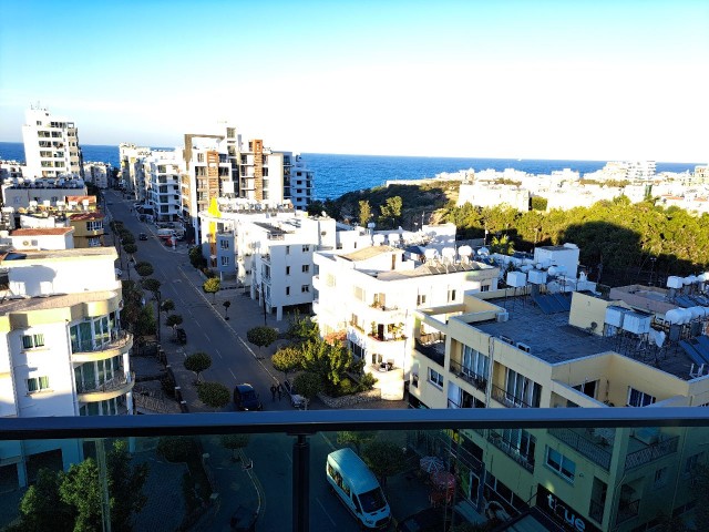 2+1 PENTHOUSE ZUM VERKAUF KYRENIA CENTER