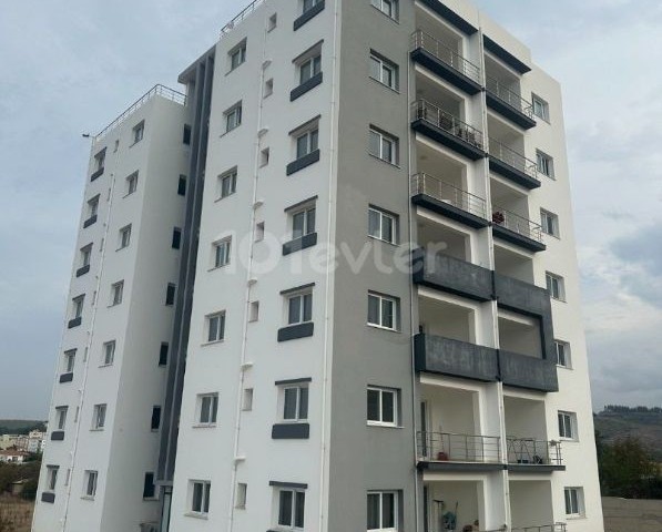 LEFKE SATILIK  DAİRE 2+1 ESYALI (ÜNİVERSİTE YAKINI)