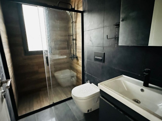 Готовая к заселению квартира 2+1 с ванной комнатой в Алсанджаке