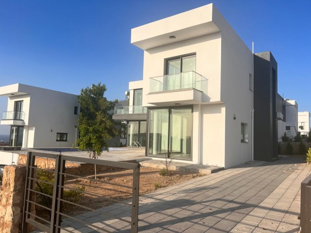 3+1 Villa zum Verkauf in Çatalköy, Kyrenia