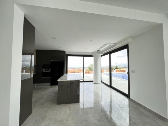 5+2 Villa zum Verkauf in Kyrenia Bellapais