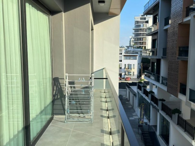 Wohnung zum Verkauf in einem Luxusgrundstück im Zentrum von Kyrenia