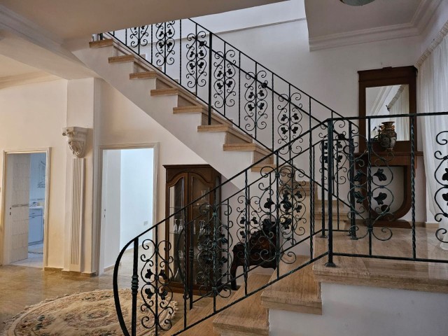 Kyrenia Lapta 5+1 Private Mansion Daily Rental