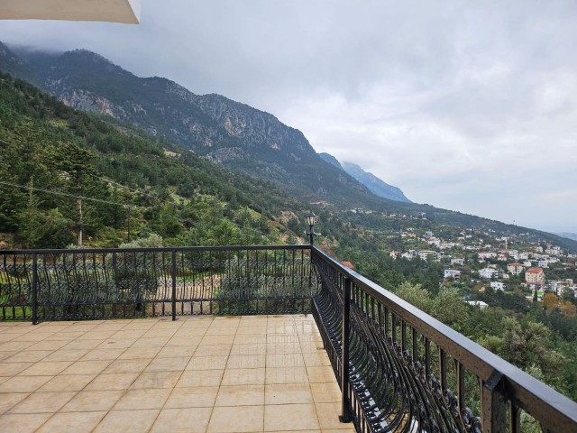 Kyrenia Lapta 3+1 Private Mansion Daily Rental