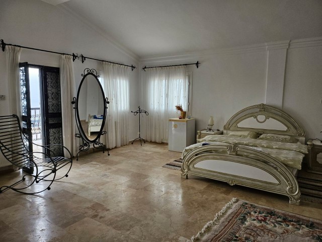 Kyrenia Lapta 5+1 Privatvilla, Tagesmiete