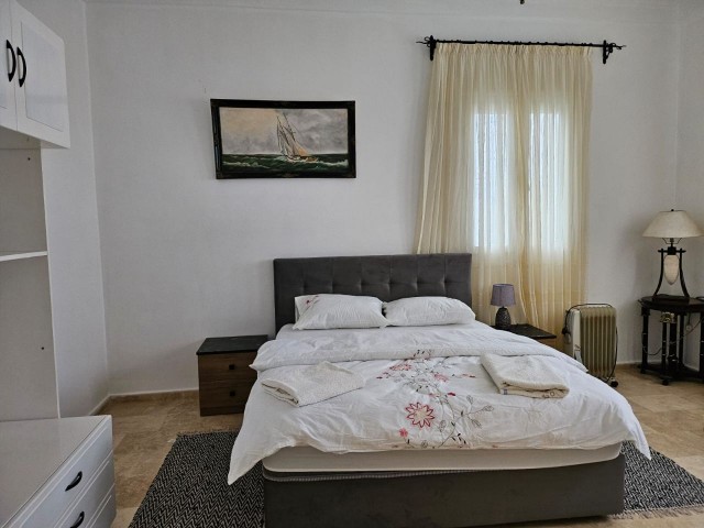 Kyrenia Lapta 3+1 Privatvilla, Tagesmiete