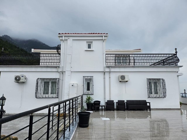 Kyrenia Lapta 5+1 Private Mansion Daily Rental