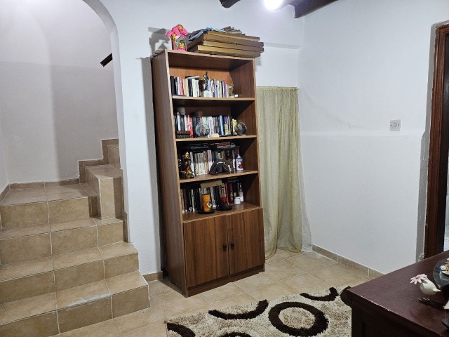 Satılık Tarihi Kıbrıs Evi 4+2