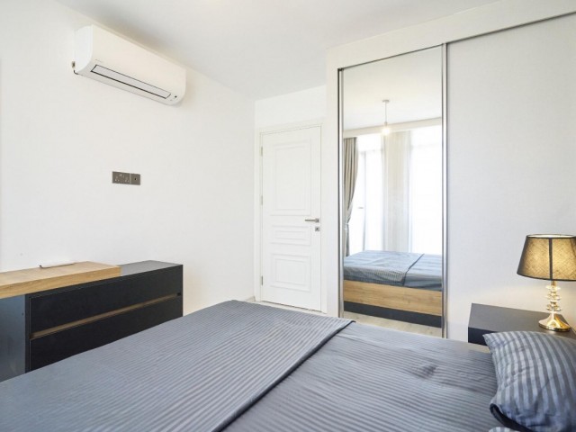 Modernes und luxuriöses 3+1-Penthouse zum Verkauf im Zentrum von Kyrenia, mit privatem Pool und privater Dachterrasse