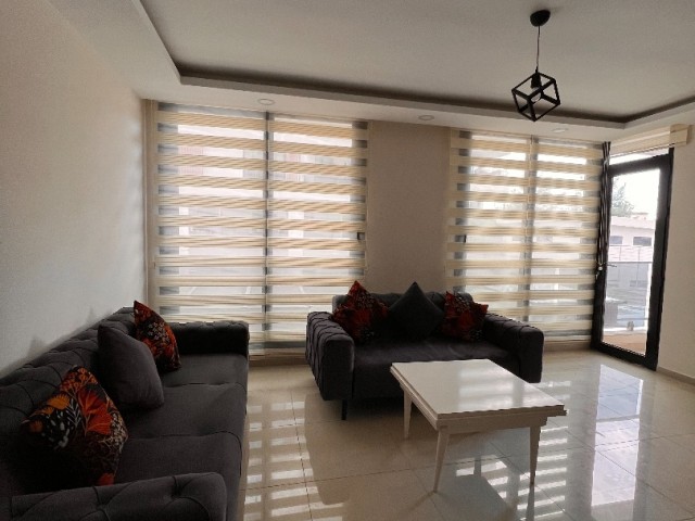 2 Bedroom Flat for Rent in Girne Center 