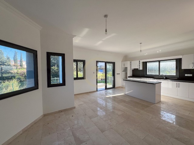 4+1 Luxusvilla zu verkaufen, Alsancak, Kyrenia. NUR OFFIZIELL