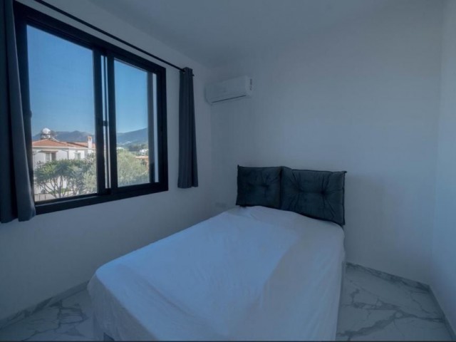 Modern 3 Yatak Odalı Yarı Müstakil Satılık Villa