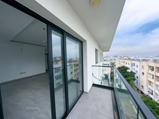 2+1 Flat For Sale, Upper Kyrenia