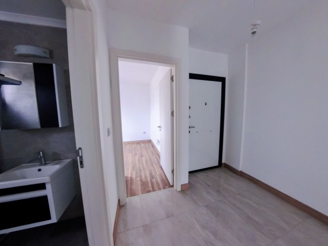 2+1 WOHNUNG ZU VERKAUFEN Ober-Kyrenia