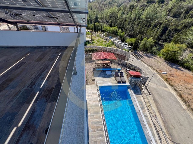 Satılık LÜX YENİ, taşınmaya hazır 4+2 özel havuzlu müstakil modern villa. Bellapais. Girne. TEK YETKILI