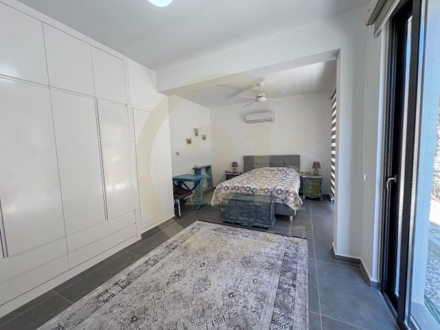 Satılık LÜX YENİ, taşınmaya hazır 4+2 özel havuzlu müstakil modern villa. Bellapais. Girne. TEK YETKILI