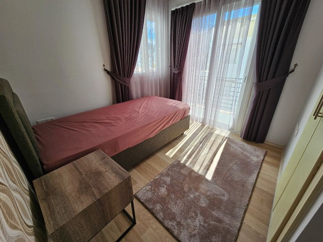 ZU VERKAUFEN PENTHOUSE 4+1 KYRENIA CENTER