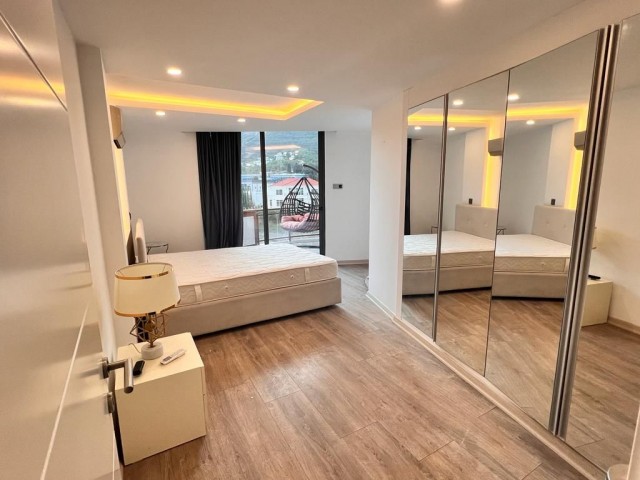 3+1 DUPLEX ZU VERMIETEN KYRENIA CENTER