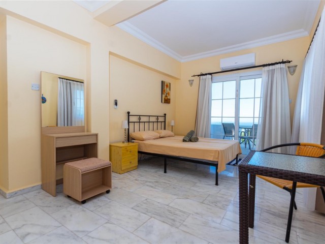 Schöne Villa mit 3 Schlafzimmern und privatem Pool zum Verkauf in Çatalköy