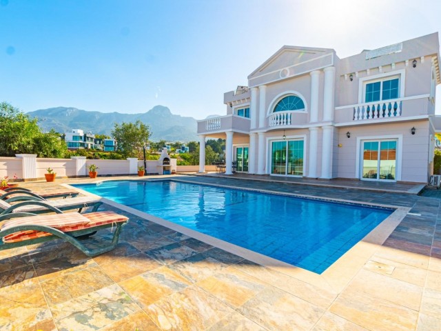 Beautiful 3 Bedroom Villa with Private Swimming Pool and Solar Panels for Sale in Catalkoy 