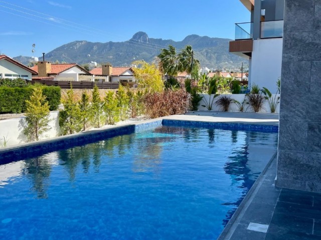4+1 Luxusvilla mit privatem Pool zu verkaufen. Catalkoy, Kyrenia