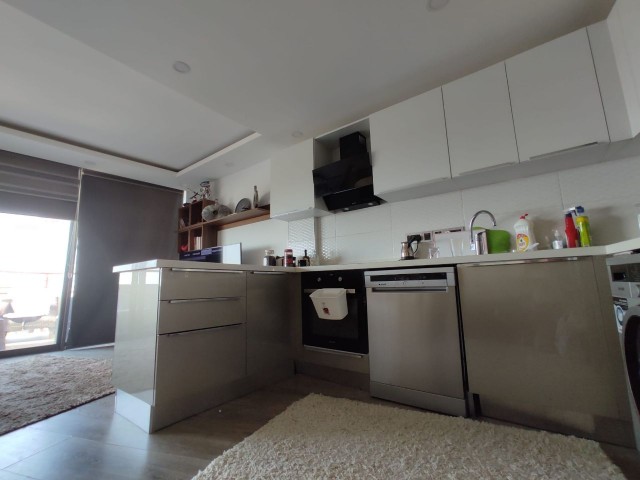 3+1 Maisonette-Wohnung zum Verkauf im Zentrum von Kyrenia