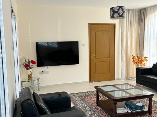 4+1 Villa zur Tagesmiete in Kyrenia Çatalköy