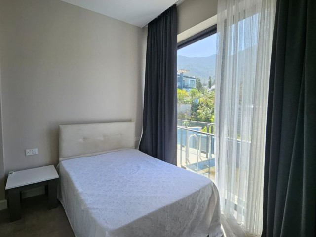 4+1 Penthouse zum Verkauf in Kyrenia Bellapais