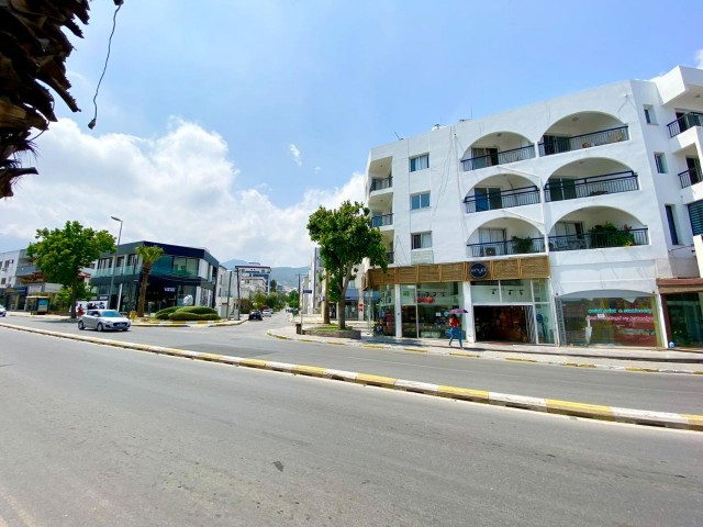 Büro zu vermieten an der belebtesten Straße von Kyrenia