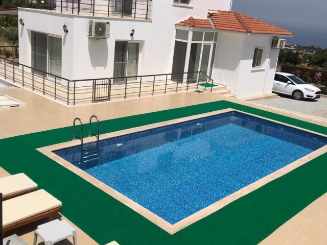 3+1 Villa zur Tagesmiete in Kyrenia Çatalköy