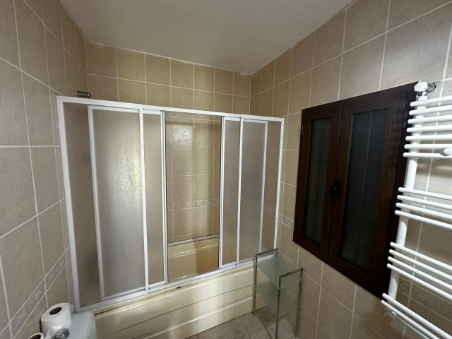 Arapköyde Satılık 4+1 Dağ ve Deniz Manzaralı, Havuzlu Villa