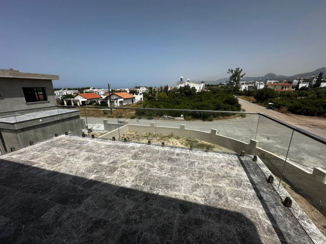 4+1 Villa mit Berg- und Meerblick zum Verkauf in Çatalköy