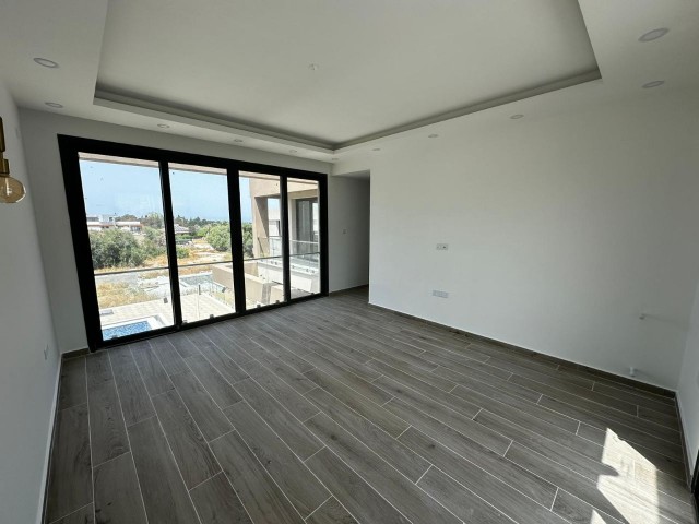 4+1 Villa mit Berg- und Meerblick zum Verkauf in Çatalköy