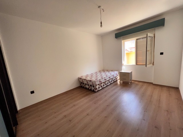 Kiralık 3+1 daire, DENİZ MANZARALI, ORTAK HAVUZLU