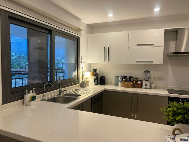 Flat To Rent in Yukarı Girne, Kyrenia