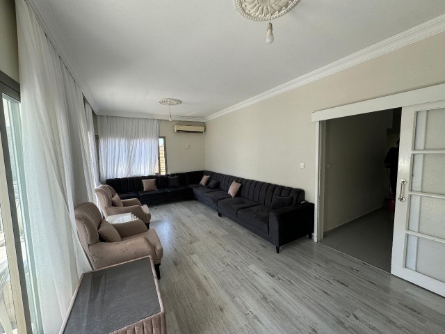 Flat For Sale in Türk Mahallesi, Kyrenia