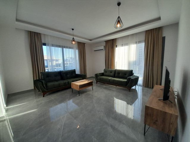 Girne merkezde  PENTHOUSE  (3+1)  esyali yeni