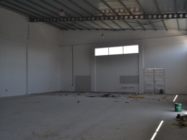 A SHOP FOR SALE IN FAMAGUSTA-DOVECINLIK INDUSTRIAL ZONE ** 