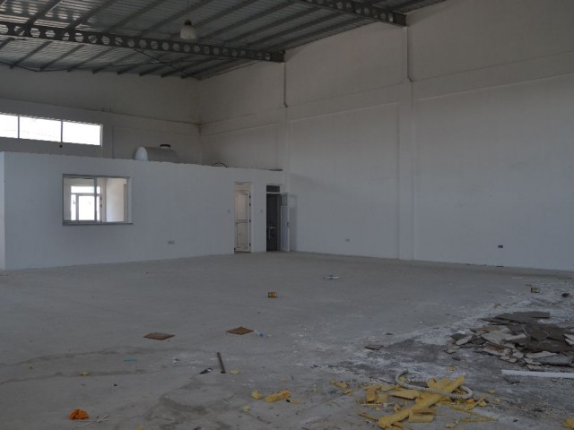 A SHOP FOR SALE IN FAMAGUSTA-DOVECINLIK INDUSTRIAL ZONE ** 